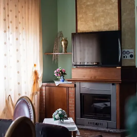 Rihome La Dimora Del Rione Serra Apartment