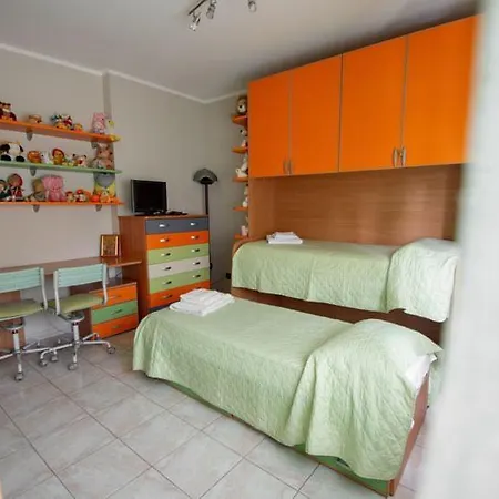 Rihome La Dimora Del Rione Serra Apartment