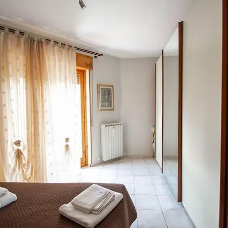 Rihome La Dimora Del Rione Serra Apartment *