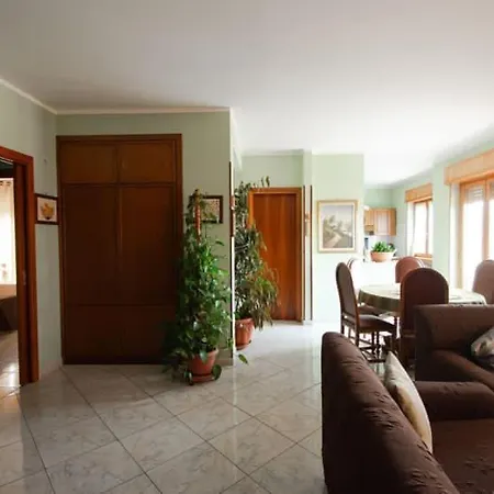 Apartment Rihome La Dimora Del Rione Serra Rogliano
