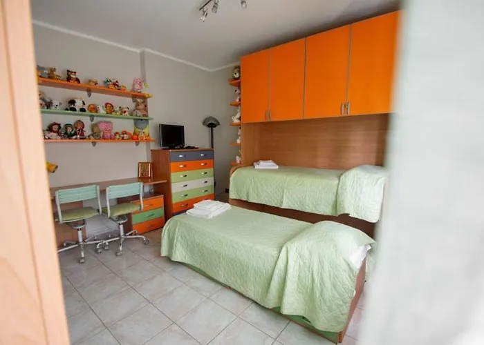 Rihome La Dimora Del Rione Serra 公寓