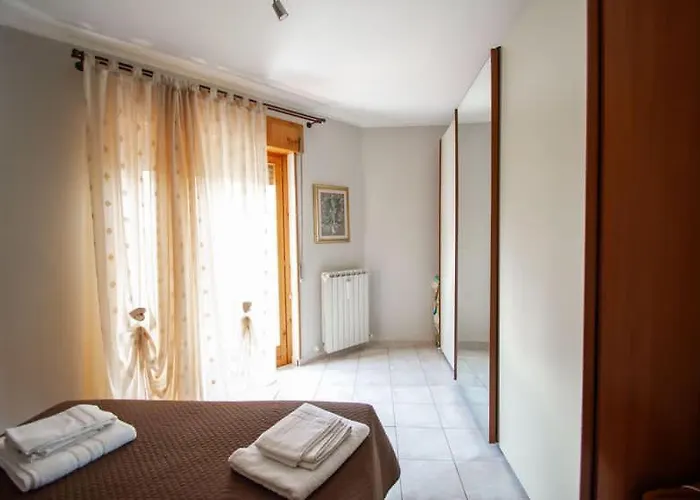 Rihome La Dimora Del Rione Serra 公寓 *